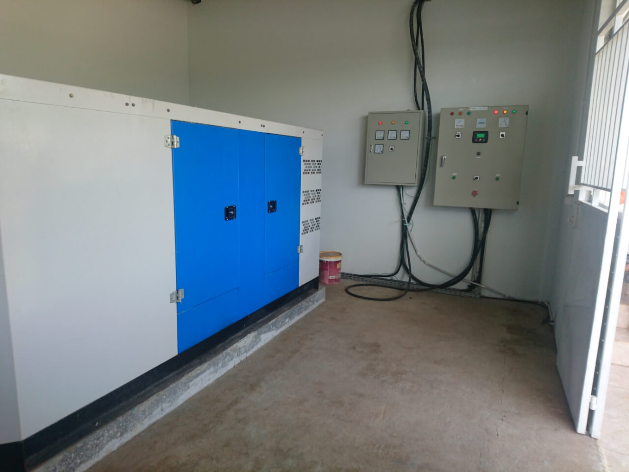 jual instalasi genset Cummins 140 kVA naga swalayan