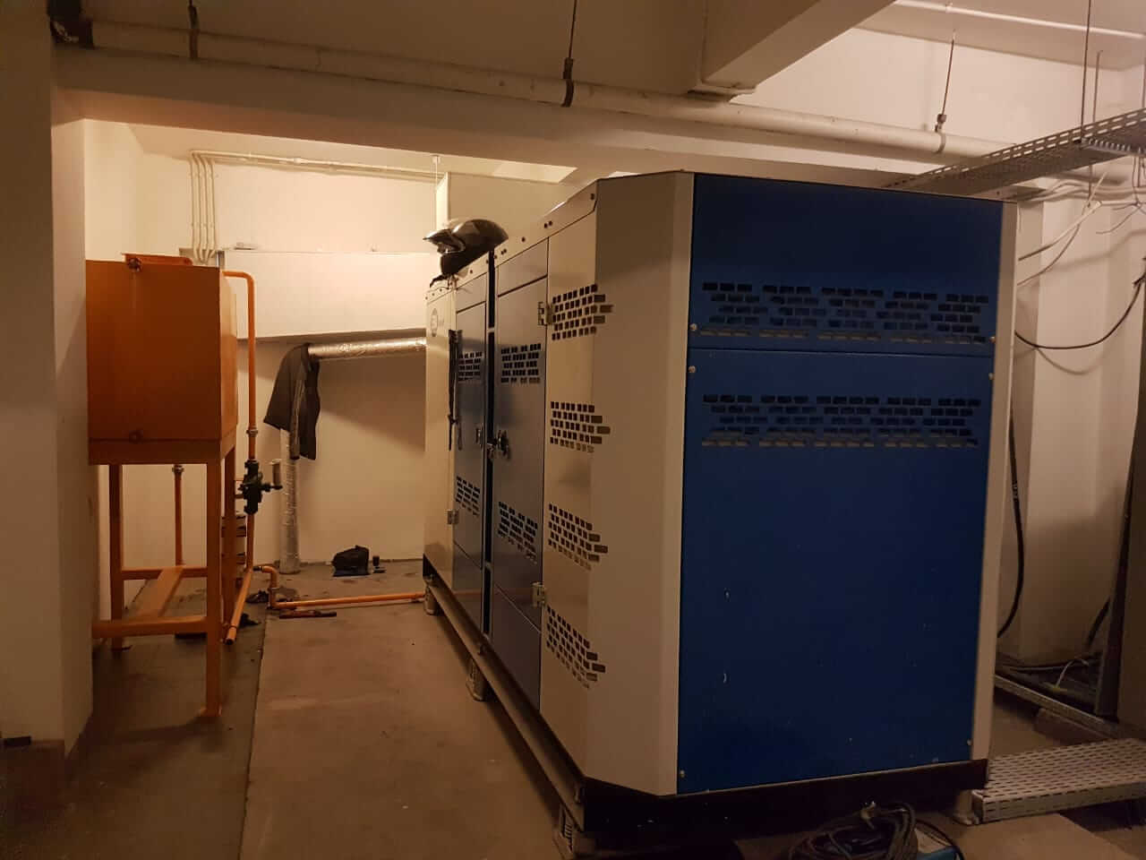 jual instalasi genset Cummins 250 kVA graha cimandiri